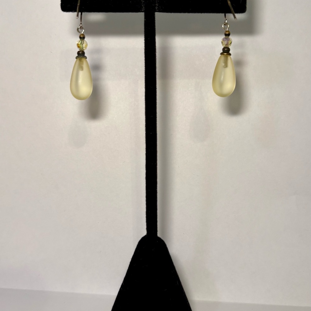 Elegant Beige Teardrop Earrings